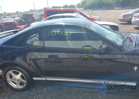 2001 Ford Mustang из США, поврежденный, VIN 1FAFP40451F161190